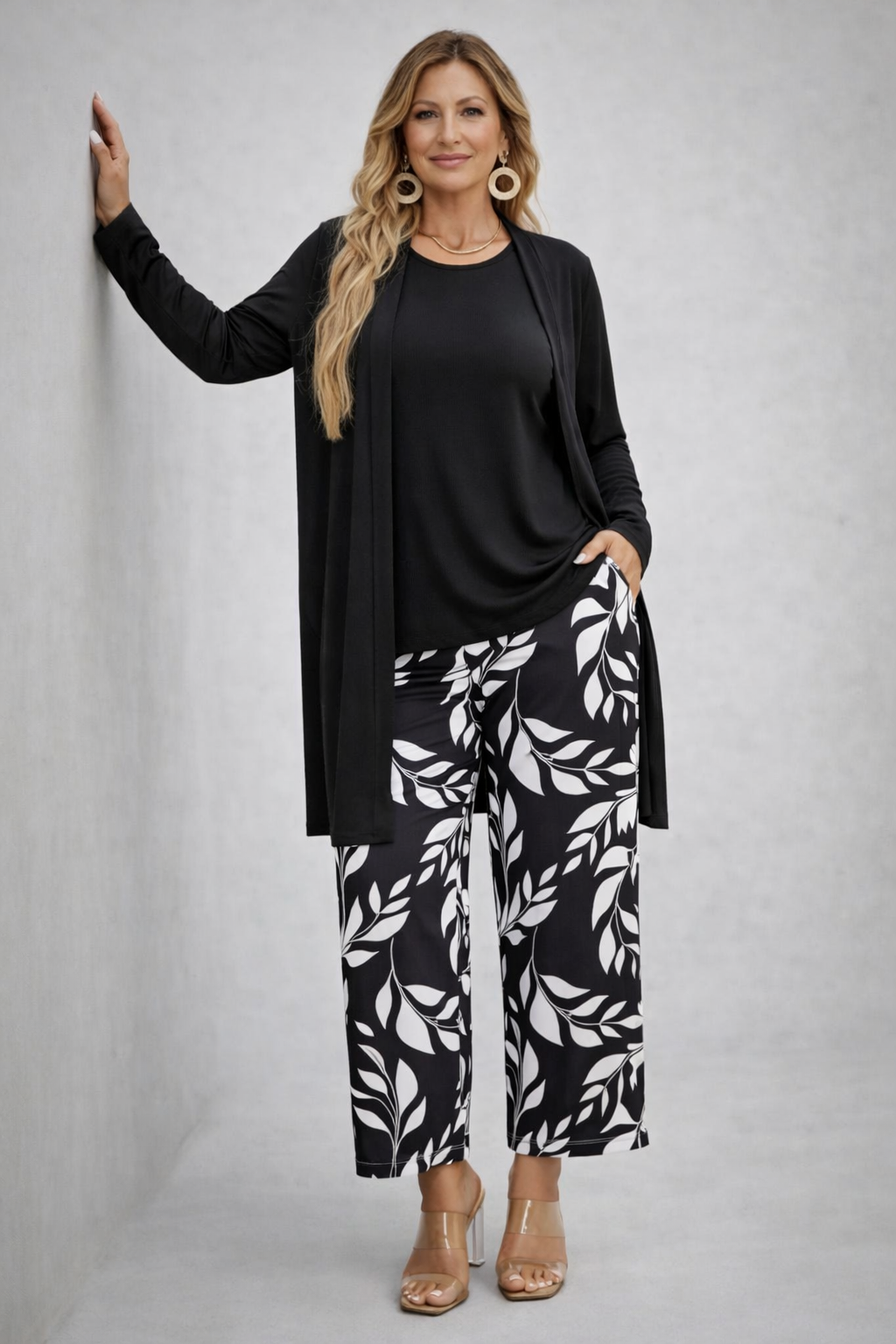 Conjunto de Tres Piezas Elegancia Clásica