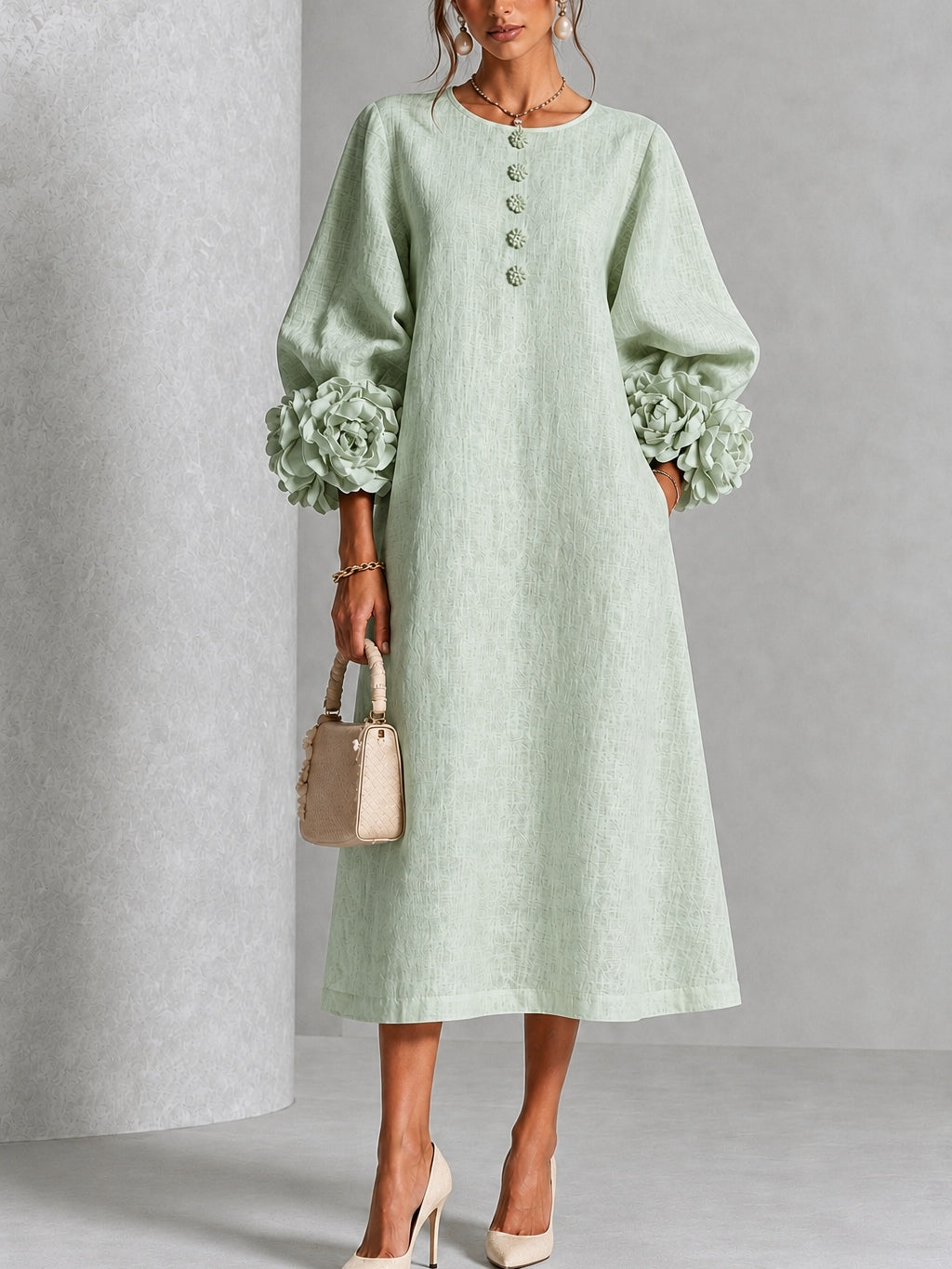 Vestido Midi con Botones de Flores y Mangas Florales Extravagantes